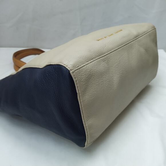 Marc By Marc Jacobs Ivory Pebbled Leather Double Handle Tote Shoulder Bag - Picture 7 of 15